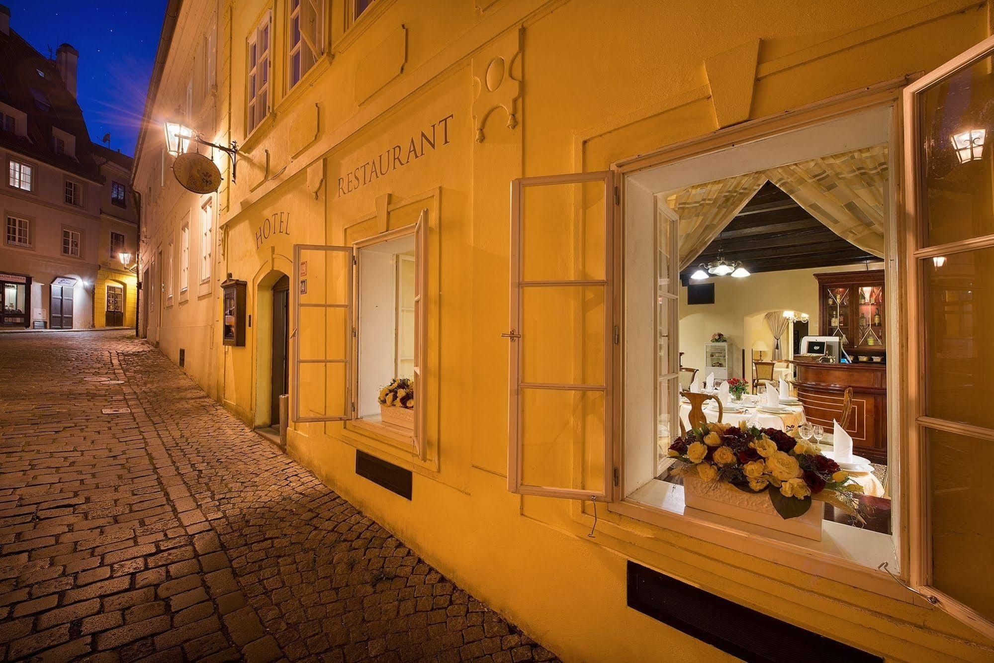 Boutique Hotel Constans Prag Exterior foto